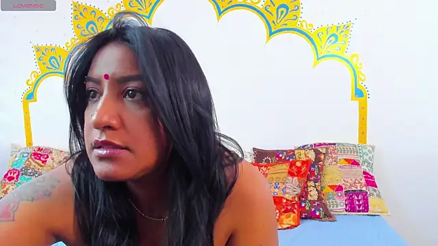 LadyNahir online show from 05-09-26, 02:37