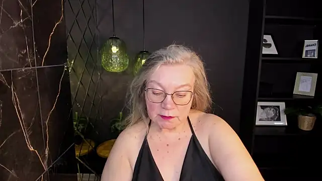 NataliMellow online show from 01-17-26, 01:15