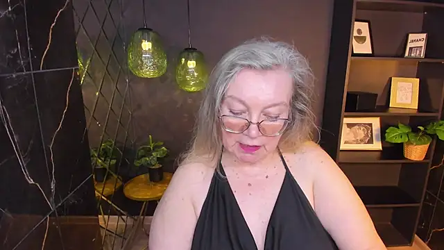 NataliMellow online show from 05-03-26, 01:15
