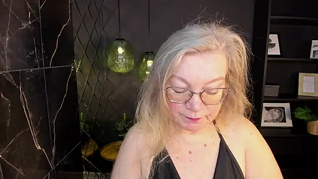 NataliMellow online show from 01-15-26, 01:14