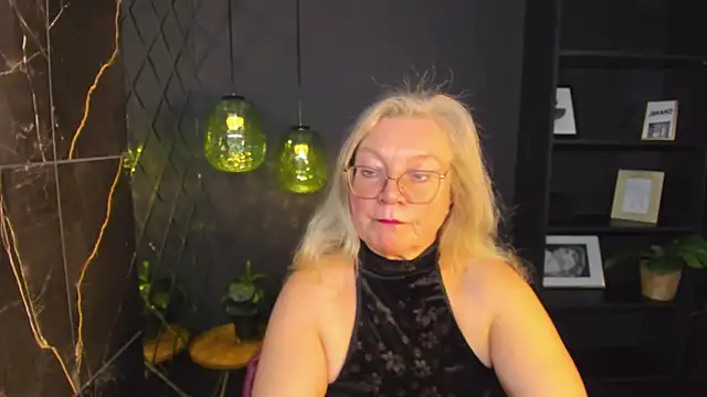 NataliMellow online show from 10-24-25, 01:10