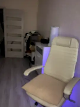 Snapshot of so_cutes chatting on 12-04-24, 06:44 so cutes online show from 12-04-24, 06:44