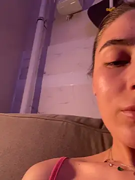 Snapshot of so_cutes chatting on 09-14-25, 08:09 so cutes online show from 09-14-25, 08:09