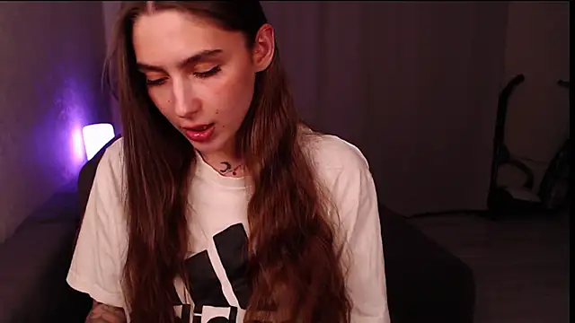 Snapshot of so_cutes chatting on 10-04-25, 01:34 so cutes online show from 10-04-25, 01:34