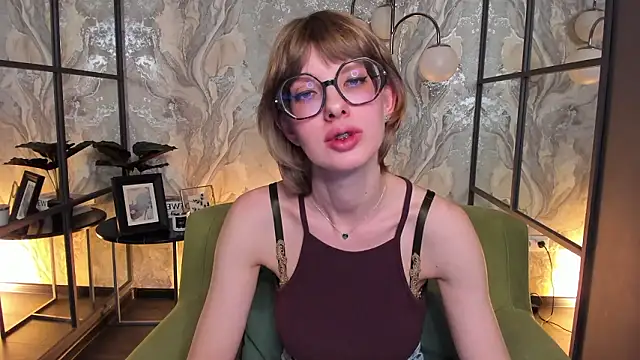 Snapshot of RubySoft chatting on 02-23-26, 08:53 RubySoft online show from 02-23-26, 08:53