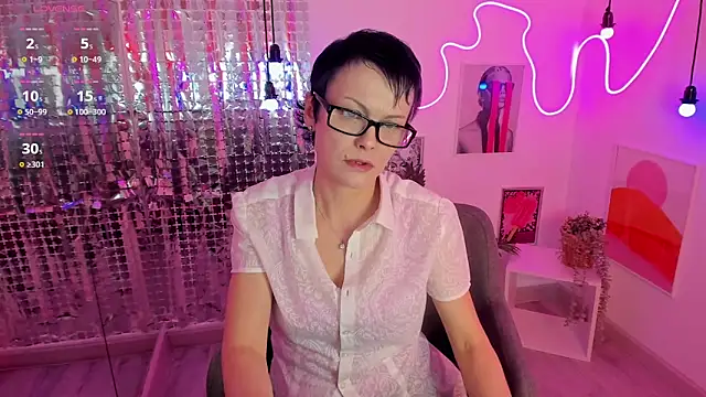 Snapshot of BrandiSweetie chatting on 02-26-25, 02:05 BrandiSweetie online show from 02-26-25, 02:05