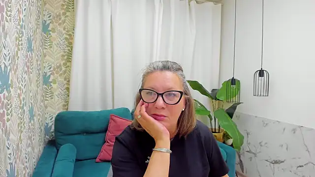 LeaPure online show from 07-19-26, 05:05
