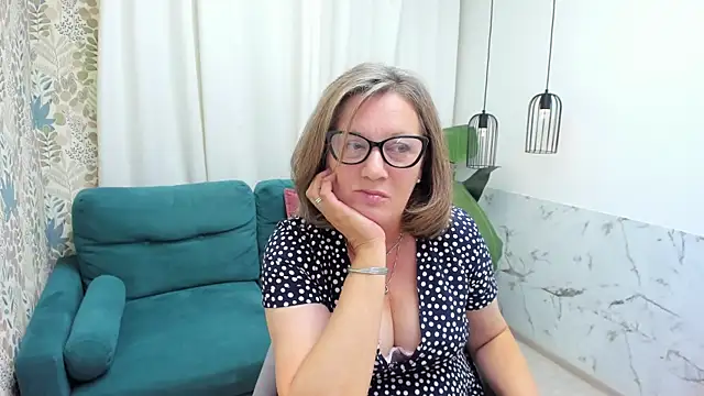 LeaPure online show from 07-25-26, 05:15