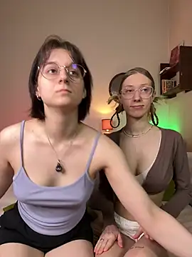 Snapshot of Jitoon_Exe chatting on 02-23-25, 06:56 Jitoon Exe online show from 02-23-25, 06:56