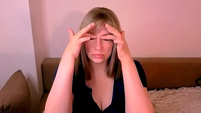 Snapshot of JillSpacey chatting on 09-28-25, 02:18 JillSpacey online show from 09-28-25, 02:18