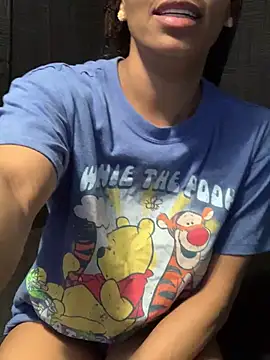 Snapshot of Rakiyahcharms chatting on 02-16-26, 12:04 Rakiyahcharms online show from 02-16-26, 12:04