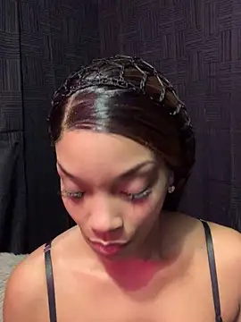 Rakiyahcharms online show from 12-21-25, 08:20