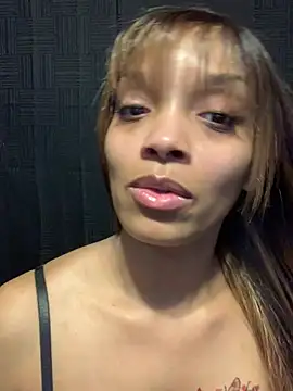 Snapshot of Rakiyahcharms chatting on 02-14-26, 07:41 Rakiyahcharms online show from 02-14-26, 07:41