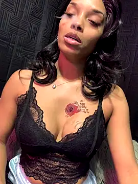 Rakiyahcharms online show from 11-15-25, 03:10