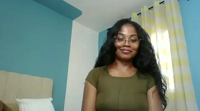 Snapshot of naya86 chatting on 03-15-25, 12:02 naya86 online show from 03-15-25, 12:02