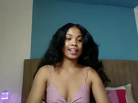Snapshot of naya86 chatting on 10-04-25, 10:50 naya86 online show from 10-04-25, 10:50