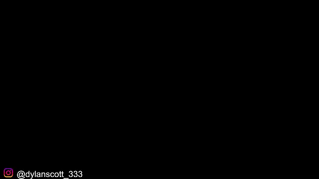 Snapshot of dylanscott_ chatting on 10-03-25, 05:36 dylanscott online show from 10-03-25, 05:36