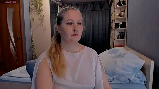 SweetLanna online show from 04-01-26, 08:39