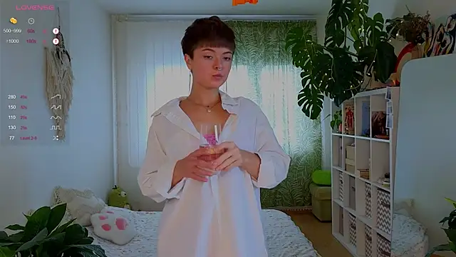 Snapshot of lana_sky chatting on 10-02-25, 12:30 lana sky online show from 10-02-25, 12:30