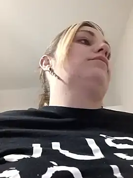 babygirl0777 online show from 05-24-26, 01:49