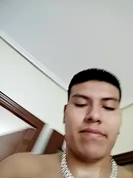 Snapshot of mikeeeeeell chatting on 09-24-25, 03:40 mikeeeeeell online show from 09-24-25, 03:40