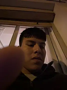 Snapshot of mikeeeeeell chatting on 02-20-26, 10:33 mikeeeeeell online show from 02-20-26, 10:33