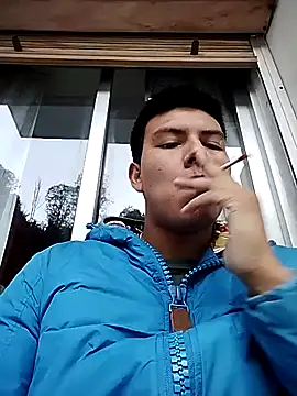 Snapshot of mikeeeeeell chatting on 10-11-25, 06:58 mikeeeeeell online show from 10-11-25, 06:58