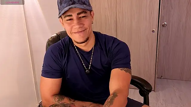 CRAZYBOYLOVE online show from 02-11-26, 11:32