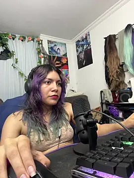 VaioletUwU online show from 03-30-26, 03:30