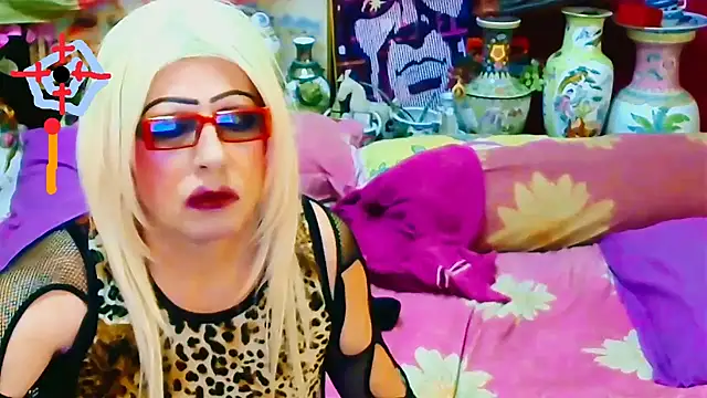 Goldeena online show from 09-20-25, 12:37