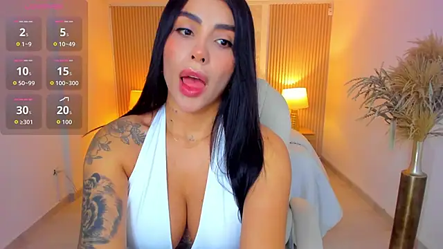 Snapshot of Sarah_Stone_ chatting on 02-16-26, 08:29 Sarah Stone online show from 02-16-26, 08:29