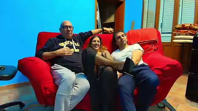 Lucy and Marco online show from 11-03-25, 08:23