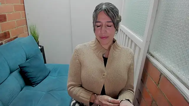 Penelope47 online show from 01-14-26, 06:44