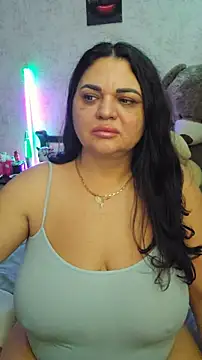 Snapshot of littleRikka chatting on 02-15-26, 08:30 littleRikka online show from 02-15-26, 08:30