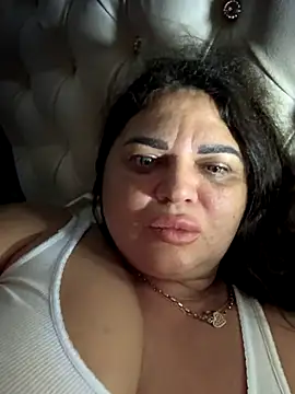 littleRikka online show from 11-21-25, 04:28