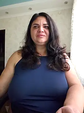 littleRikka online show from 10-08-25, 07:21