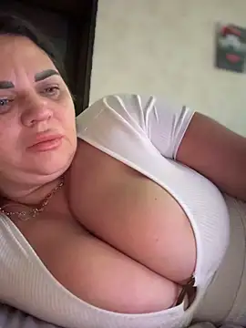 littleRikka online show from 11-29-25, 09:04