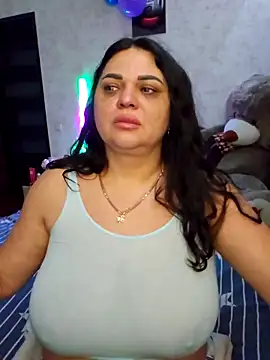 littleRikka online show from 04-15-26, 06:12