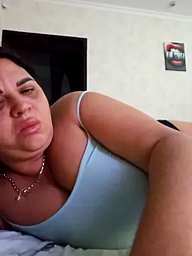 littleRikka online show from 10-04-25, 06:42