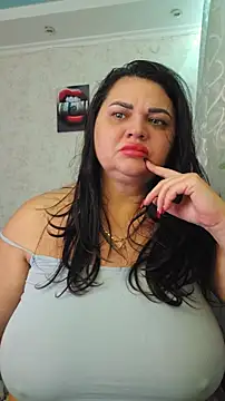 Snapshot of littleRikka chatting on 01-15-26, 07:06 littleRikka online show from 01-15-26, 07:06