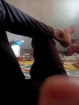 Bengali BULL1 online show from 10-28-25, 08:46