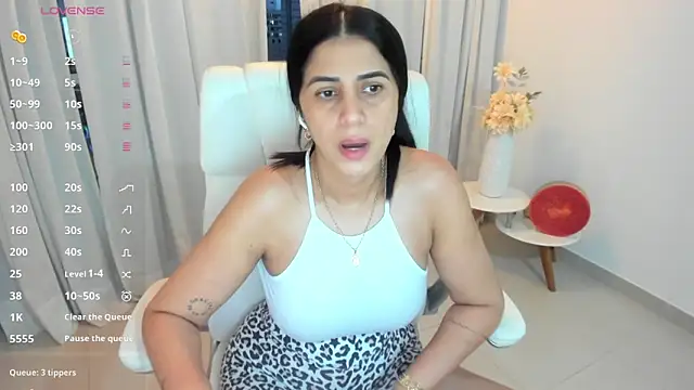 renata t  online show from 09-25-25, 11:00