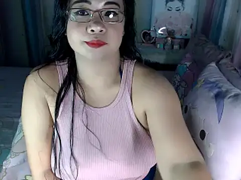 hersheykisses07 online show from 02-26-26, 03:17