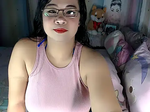 hersheykisses07 online show from 01-13-26, 03:32