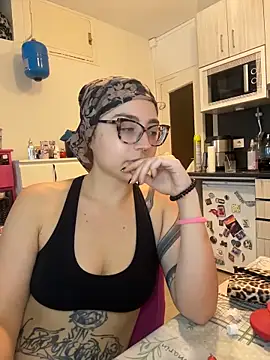 ladyturtle online show from 06-16-26, 10:59