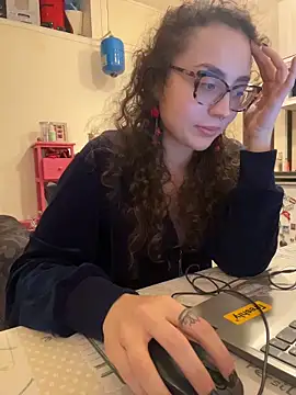 ladyturtle online show from 04-25-26, 08:50