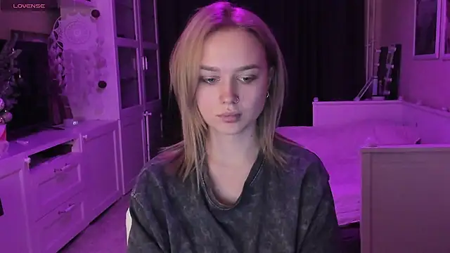 MaryDreaminess online show from 01-19-25, 08:41