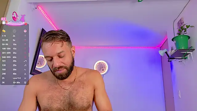 fantastic couple mens online show from 10-31-25, 07:16