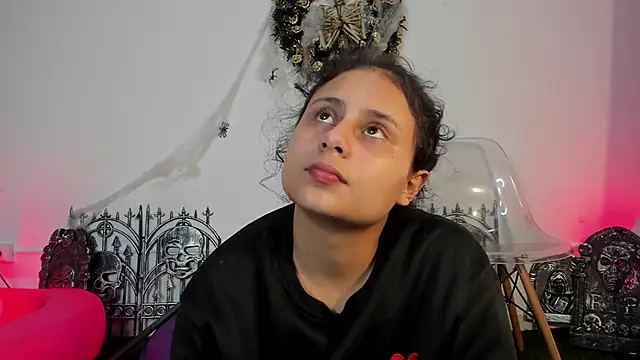 AbbyTaylorr online show from 10-25-25, 02:11