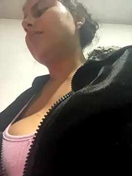 AbbyTaylorr online show from 11-02-25, 02:38